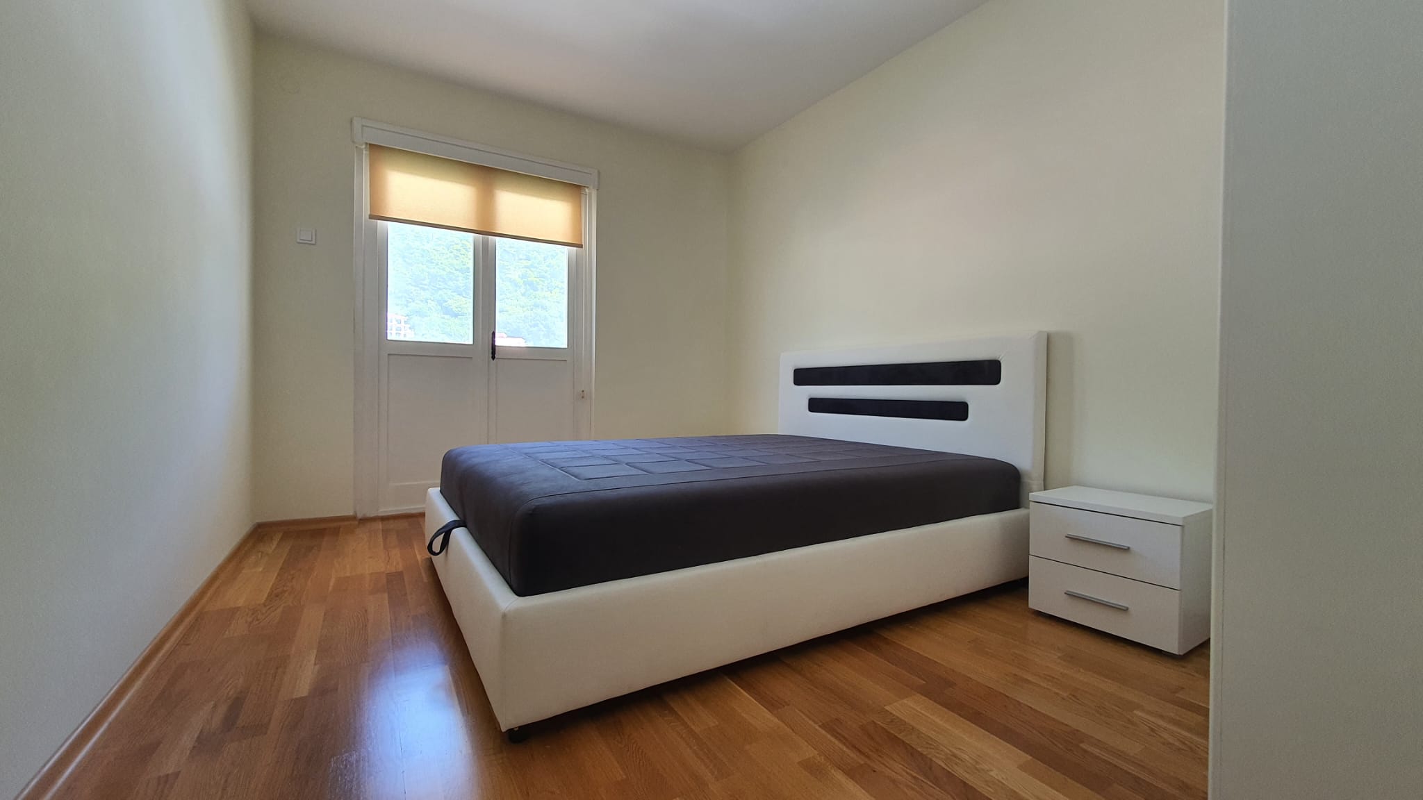 Image of Apartment - 3 Bedrooms - 1 Bathrooms for Sale in Budva-Budva-Montenegro, Image 9